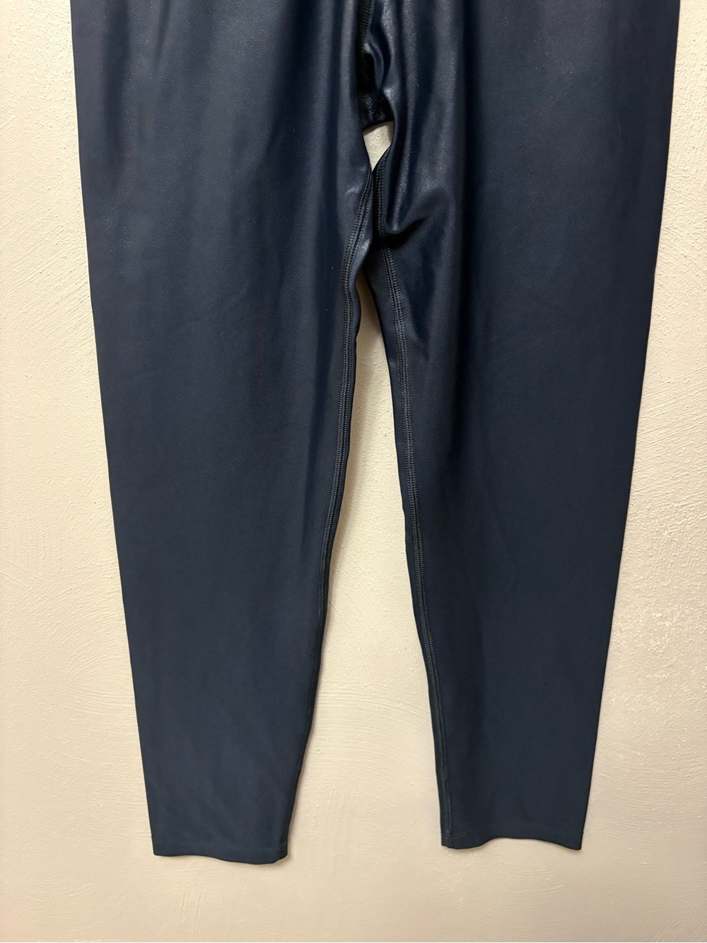 CARBON38 High Rise 7/8 Legging in Takara Shine Black Cropped Size Large - Picture 4 of 9